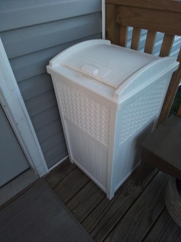 Suncast Java Trash Can Outdoor in the Trash Cans department at