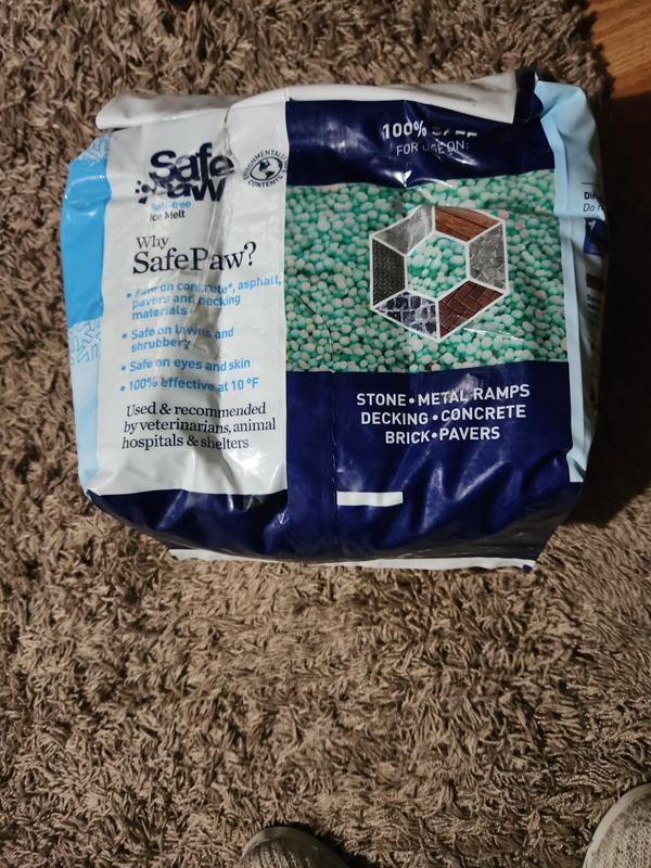 Safe Paw Pet Friendly Concrete Safe Salt Free Ice Melt Pellets, 22 Lb  Flexicube, 1 Piece - Kroger