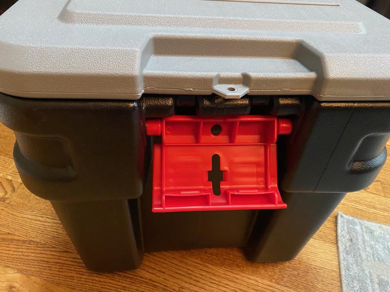 Rubbermaid 48 & 8 Gallons Action Packer Lockable Latch Storage Box