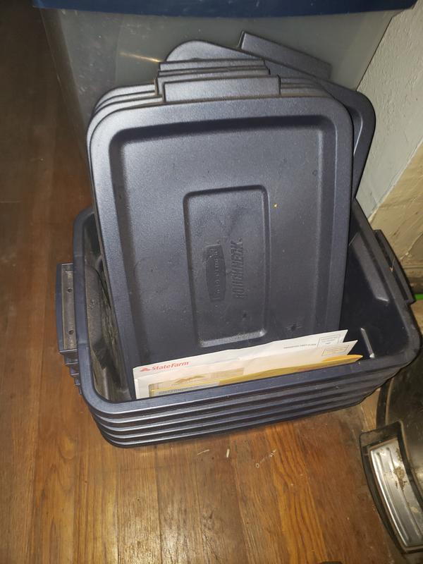 Rubbermaid Roughneck Storage Box, 3 Gallon (Rubbermaid 221300STEEL)