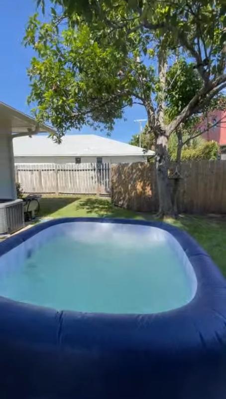 Customer carousel item 3.