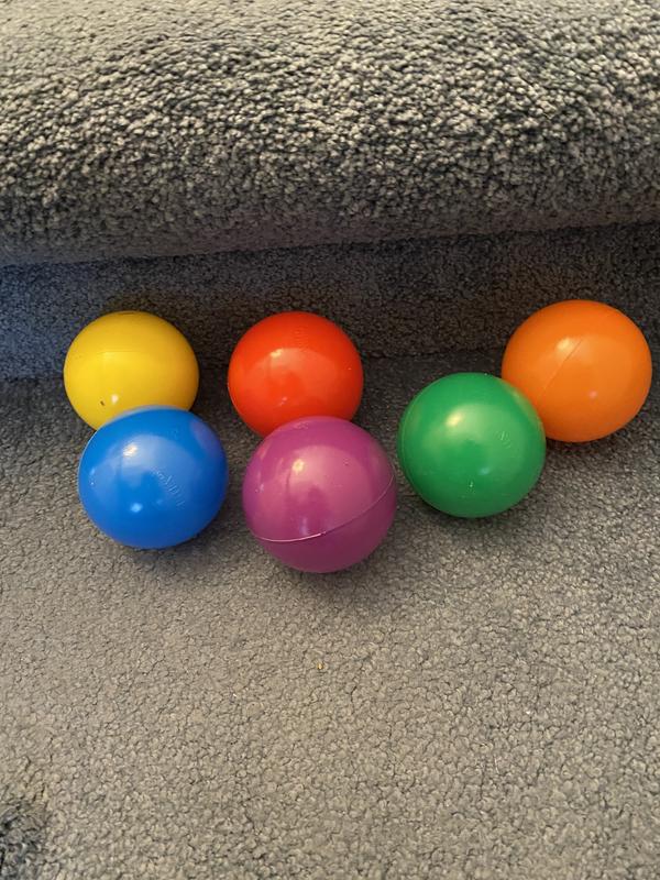 6 colorful balls for play