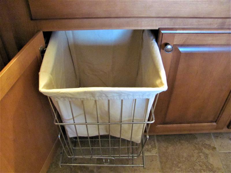 Rev-A-Shelf Chrome Metal Pullout Wire Clothes Hamper Basket with Liner and  Mounting Hardware HRV-1520 S CR - The Home Depot