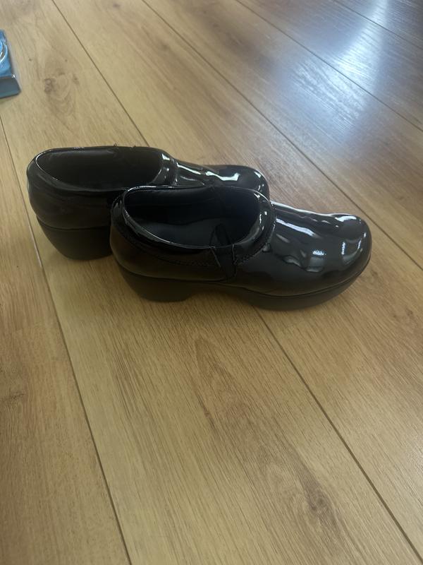 Female SR MAX Women's Black Patent Geneva MaxTRAX® Soft Toe SRO