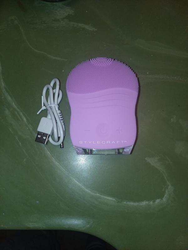 Love this cleansing brush