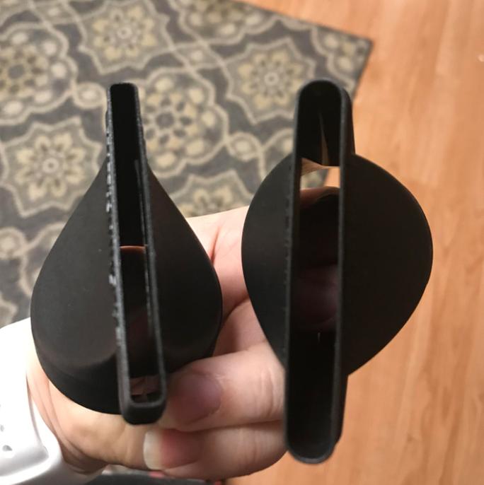 The two included air flow concentrators.