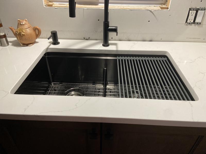 30'' VERSA30 S-611W | Stylish International Inc.