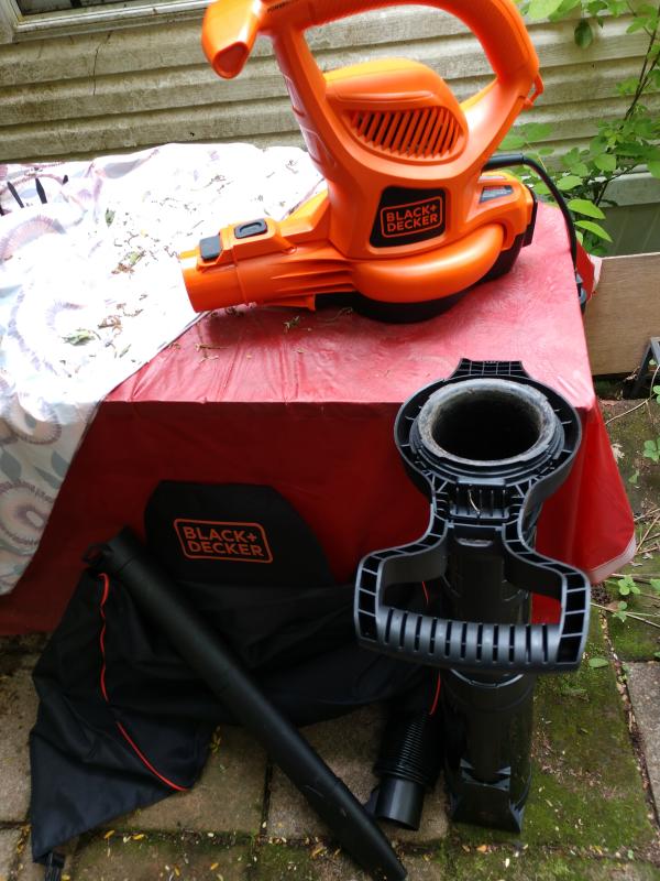 BLACK+DECKER BEBL7000 3in1 VACPACK 12 Amp Leaf Blower, Vacuum and Mulcher