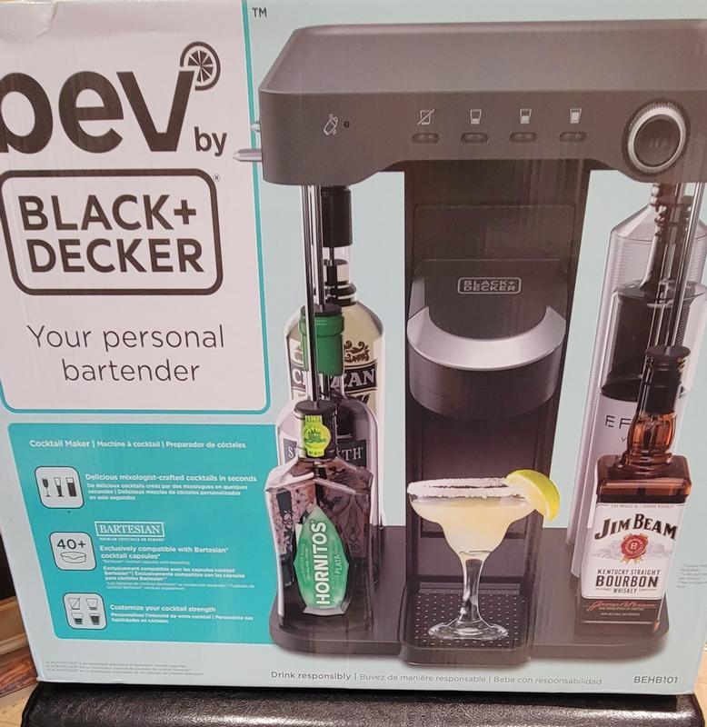 NEW BLACK+DECKER BEV Cocktail Maker with Bonus Bar Mat BEHB101