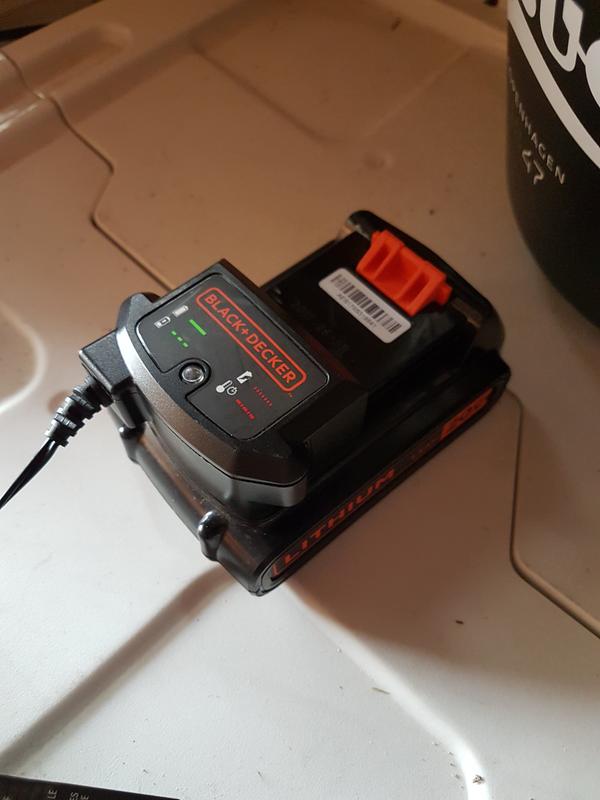 BLACK+DECKER 20-V Lithium-ion Battery Charger (Charger Included) in the  Power Tool Batteries & Chargers department at