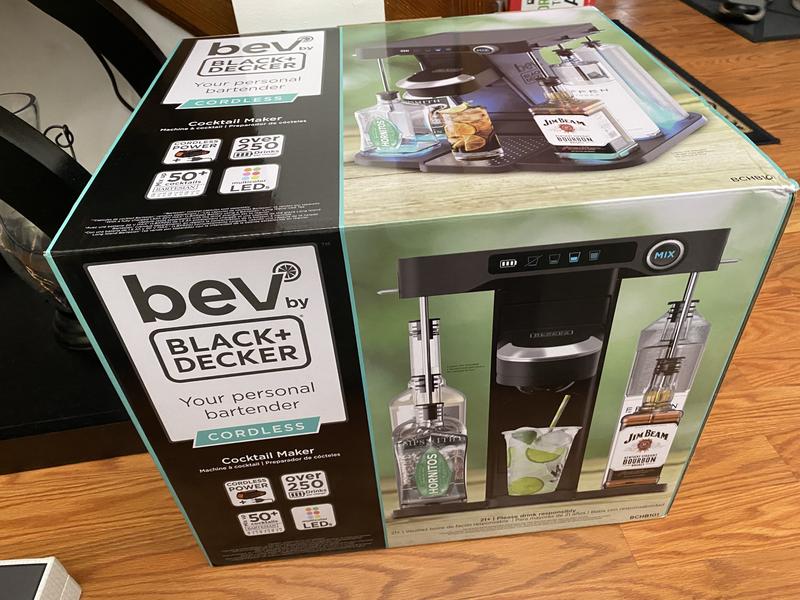 Finally got my personal bartender machine “BEV” by Black + Decker watc, Machine