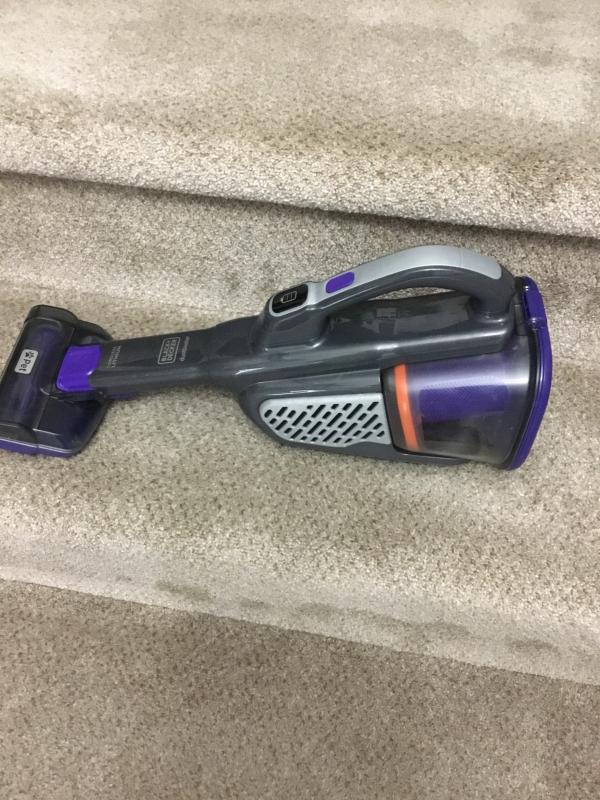 Black + Decker Dustbuster Hand Vacuum with Scented Filter - HLVA320JS10