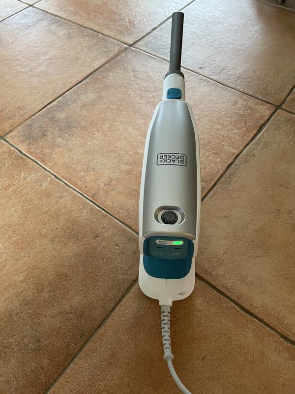 Black and Decker BHSM15FX08 Steam Cleaner Mop and 6 Accessories