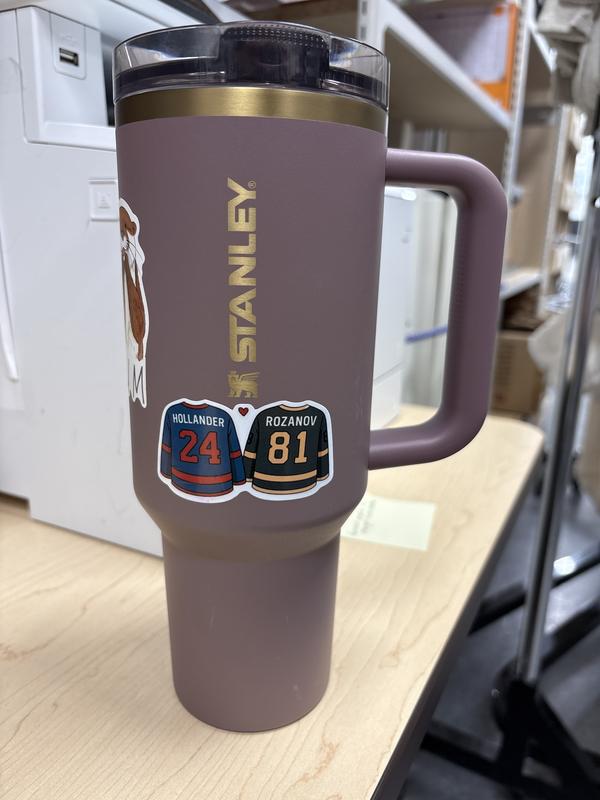 Customer photo for "Love the leak proof lid!"