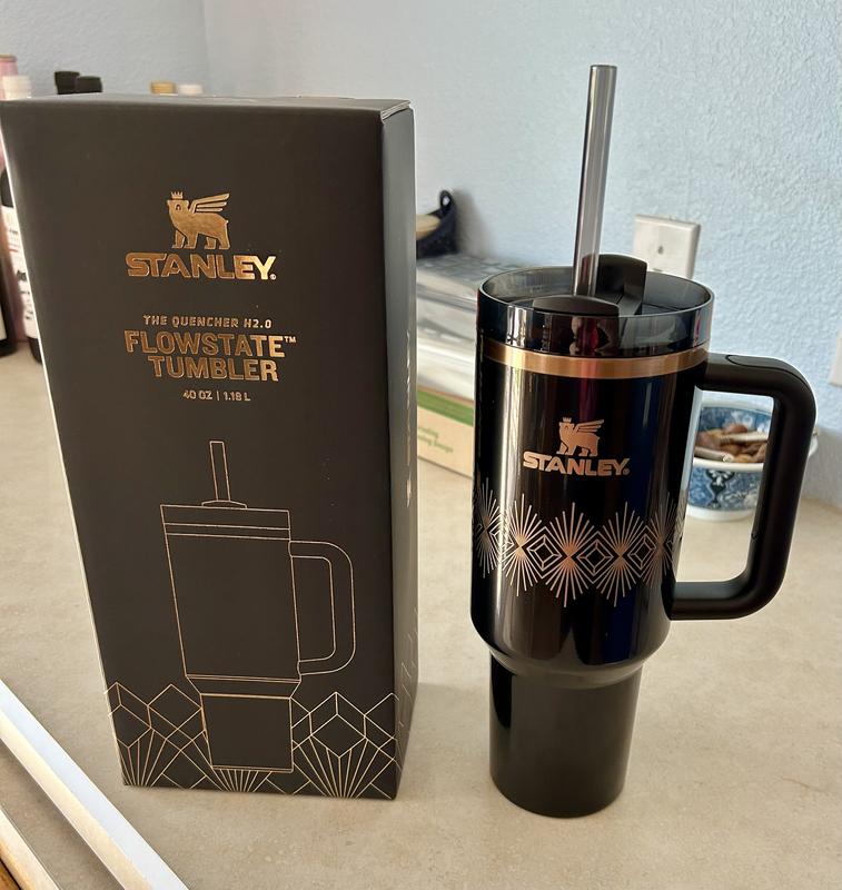 The Black Chroma Quencher H2.0 FlowState Tumbler | 40oz | Stanley