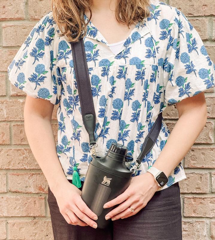 The Stanley Cross Bottle | 23oz | Stanley 1913 US