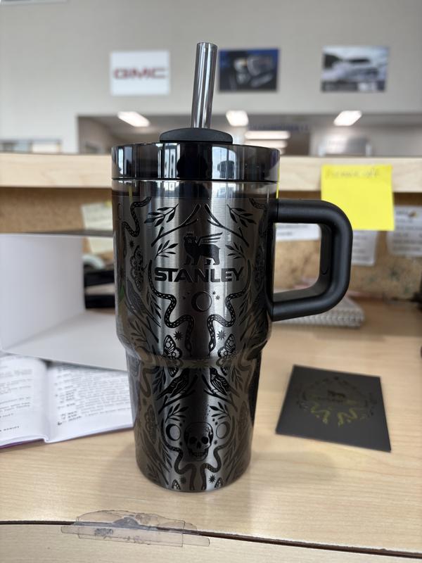 STANLEY The Halloween タンブラー　20 OZ The Halloween Quencher H2.O FlowState™ Tumbler with Handle