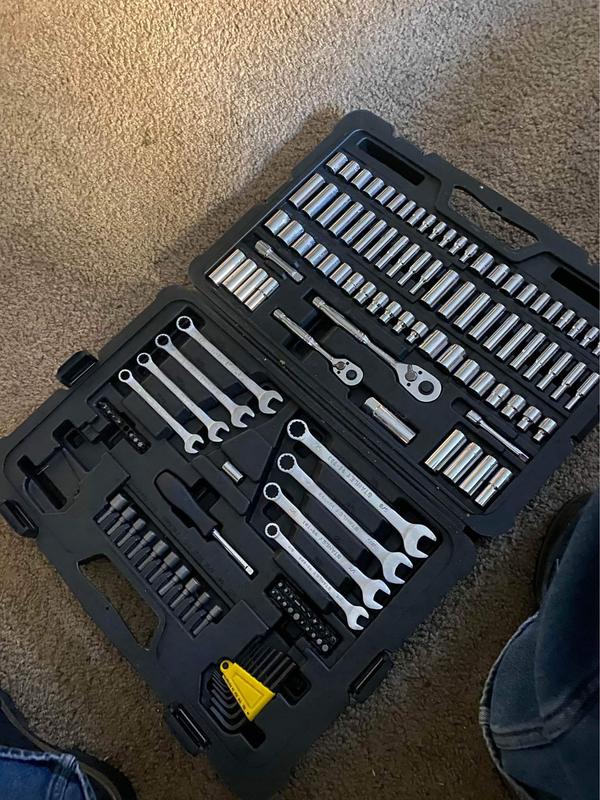 145 pc 1/4 in & 3/8 in Drive Mechanic's Tool Set | STANLEY