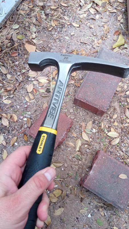 STANLEY® FATMAX® 20oz/565g Ant-Vibe Brick Hammer | STANLEY