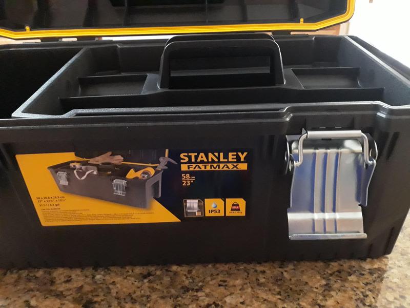 Coffre à outils en mousse structurelle, Stanley Fatmax, 23, noir et jaune  de STANLEY