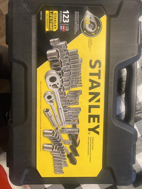 123 pc 1/4 in & 3/8 in Drive Mechanic's Tool Set | STANLEY