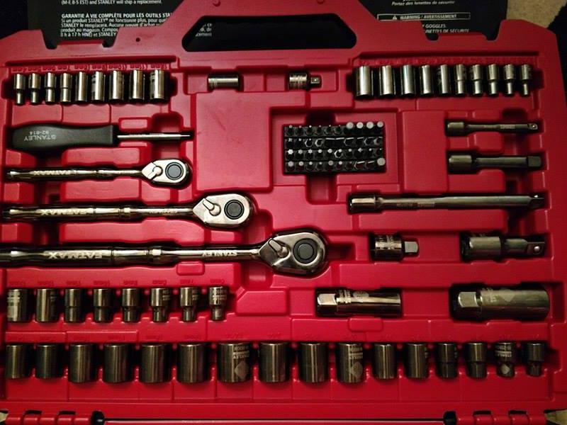 Side 1 - Stanley FAT MAX Gun Metal Chrome 173 Piece Mechanics Tools SetSide 1 -