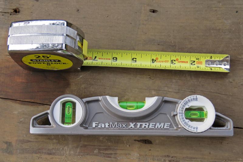 9 3/4 inch level