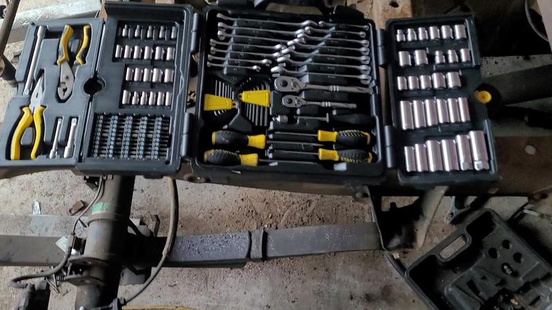 150 pieces mechanics socket wrench tool