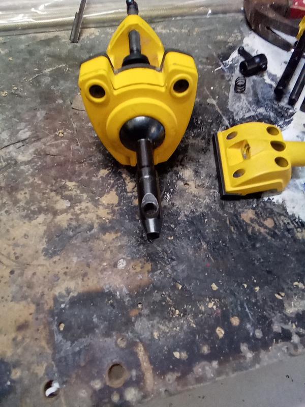 Multi-Angle Base Vise | STANLEY