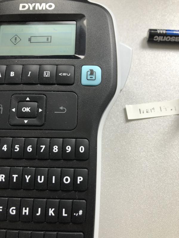 dymo labelmaker action