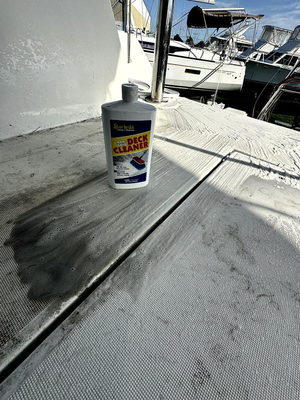 Non-Skid Deck Cleaner – Star brite Distributing, LLC