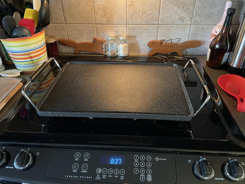 Starfrit the Rock™ 19Inch x 13Inch Electric Griddle in Black Bed