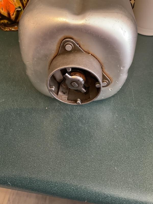 shaft outside of pan in correct position