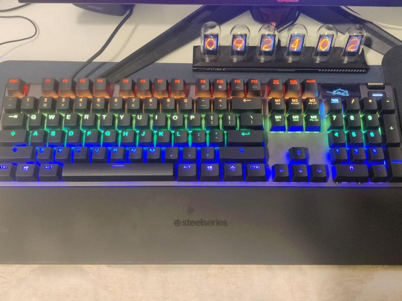 SteelSeries Apex 5 Hybrid Mechanical Gaming Keyboard 64532