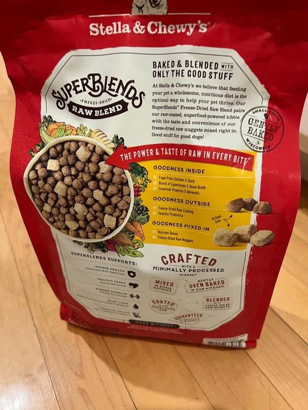 SuperBlends Chicken & Duck Dry Dog Food: Raw Coated/Raw Blend Oven Baked  Kibble with Superfoods, Antioxidants & Probiotics - Made in USA