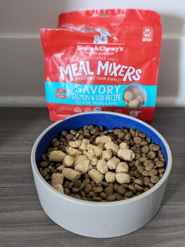Stella & Chewy's Freeze-Dried Raw Meal Mixers Dog Food Topper - Savory Salmon & Cod Recipe