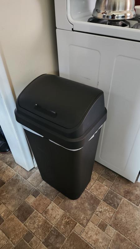 Home Logic 13-Gallon Black Plastic Trash Can with Lid at