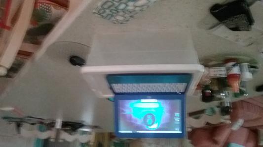 Sterilite laptop stand