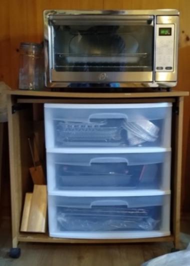 Cabinet in old computer tbl below Convection oven