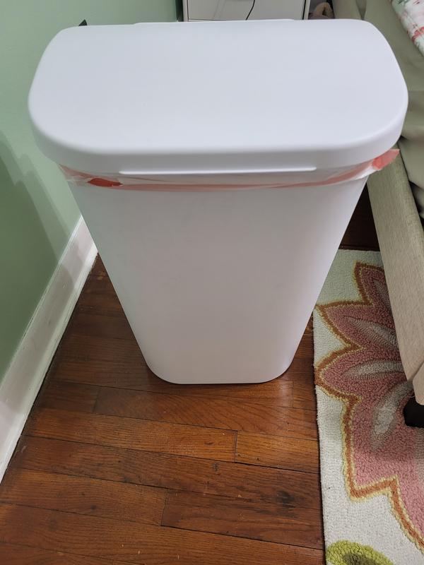 Sterilite 11.3 Gallon D Shape Flat Side Lift Top Lid Wastebasket Trash Can  for Kitchen, Home Office, and Garage, or Workspace, White (6 Pack)