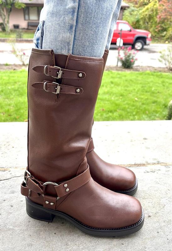 Customer photo for "Amazing boots, comfy"