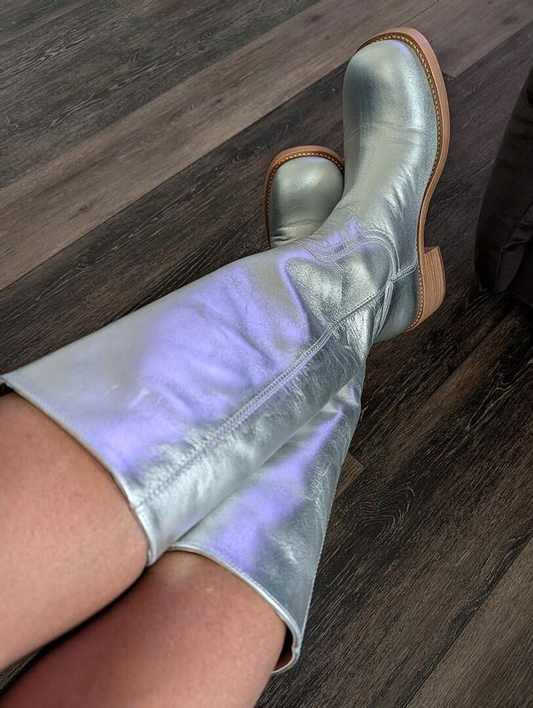 Customer photo for "Silver & Sexy"