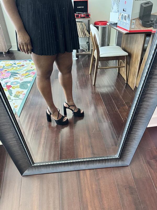 Customer photo for "Very Cute, Very Comfortable"