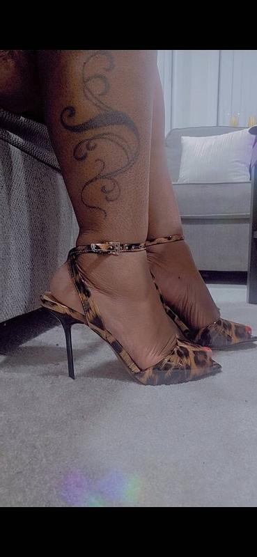 Customer photo for "Sterdy heel, extremely versatile ,"