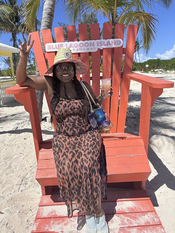 Review Thumbnail Image 1 383399909