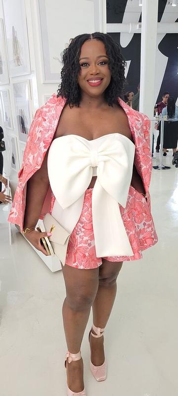 Review Thumbnail Image 0 382246458