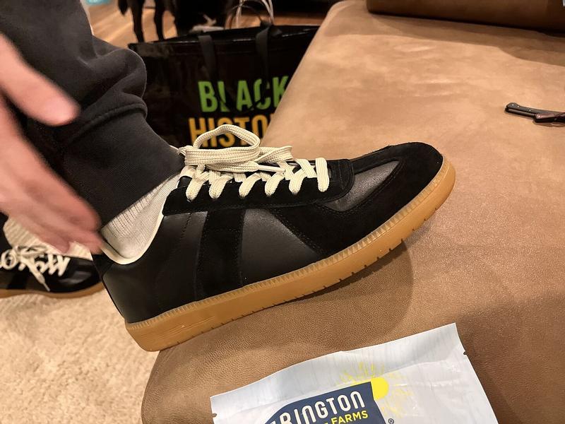 Review Thumbnail Image 0 379867261