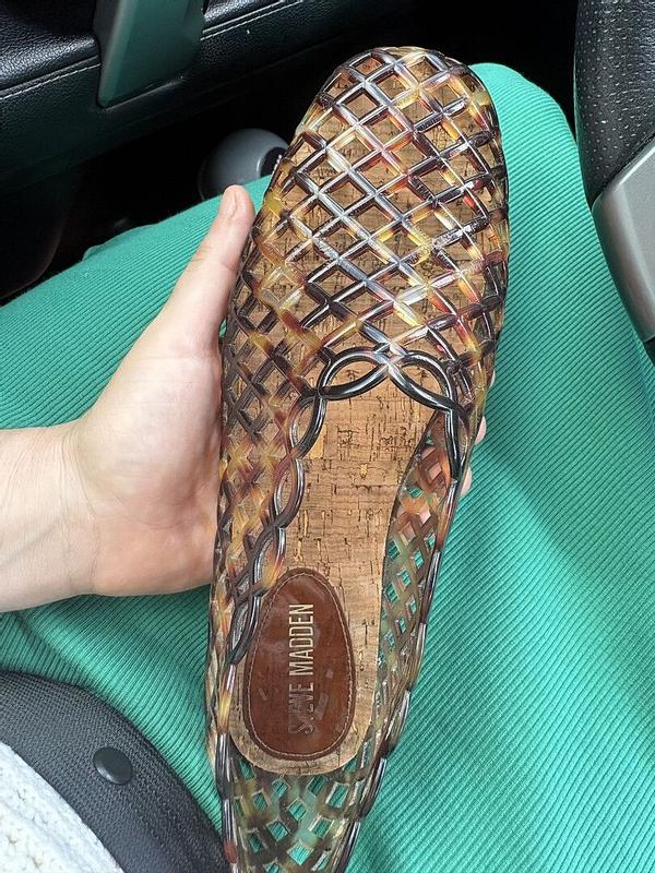 Review Thumbnail Image 1 383442522