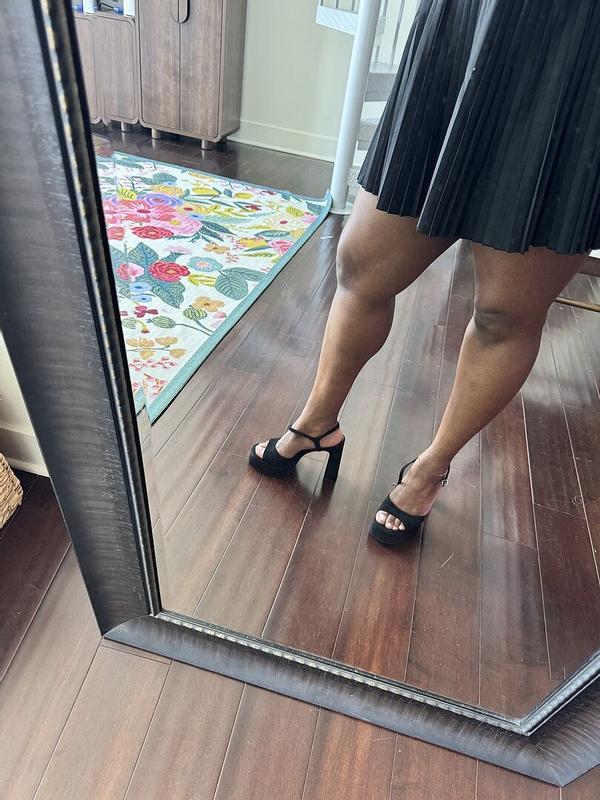 Customer photo for "Very Cute, Very Comfortable"