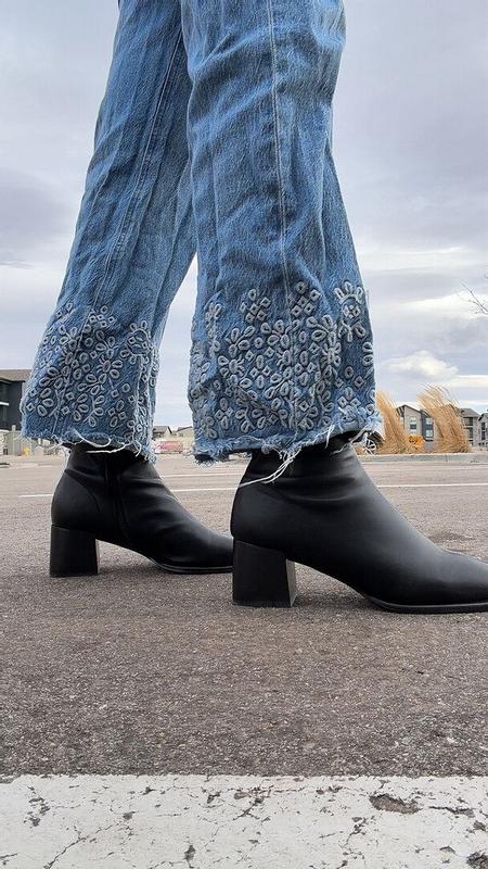 Review Thumbnail Image 0 381622303